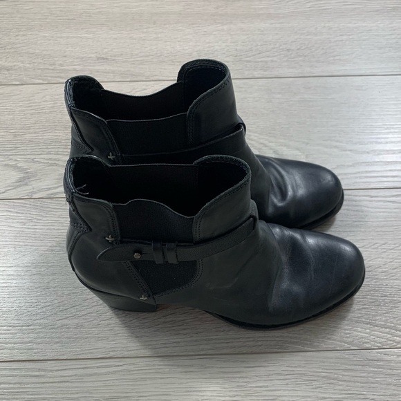 Rag & Bone Leather Mesh Accents Black Leather Chelsea Boots - Picture 6 of 9